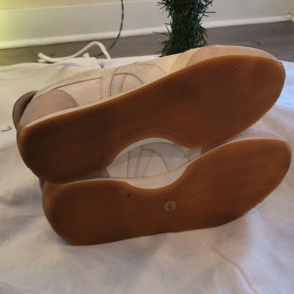 Tory Burch Hank Sneakers - Picture 3 of 3